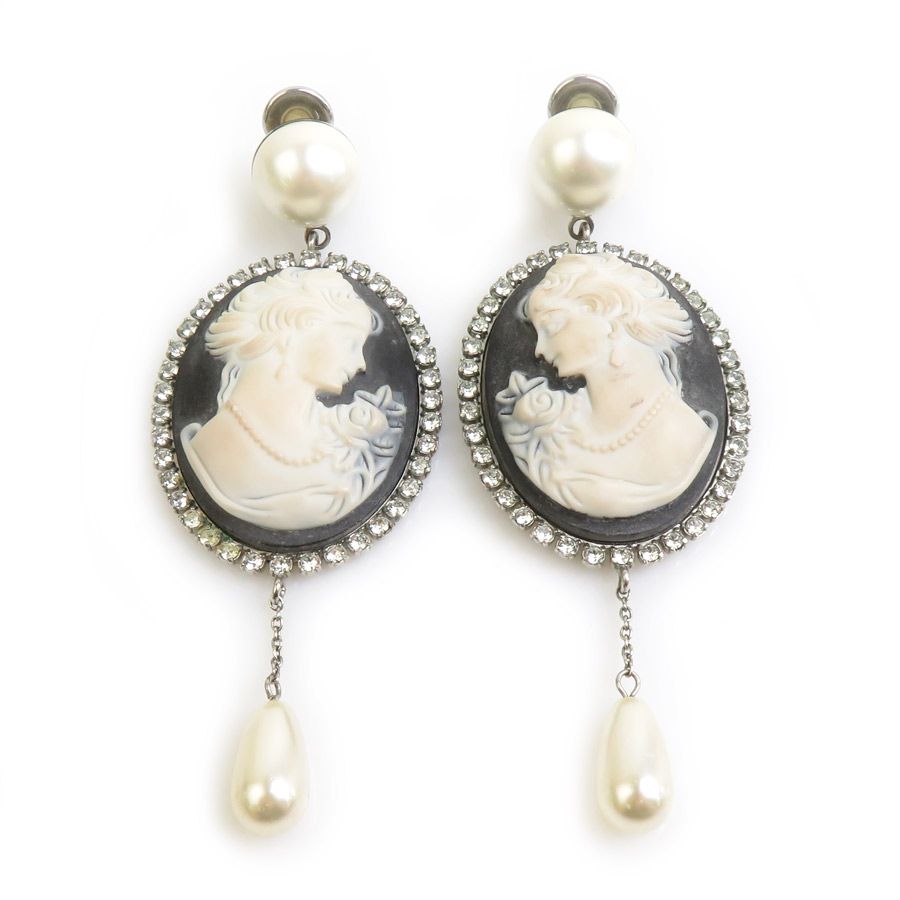 Miu Miu Earrings White