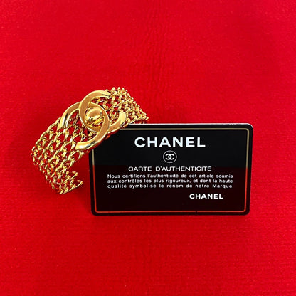 Chanel With Rice 97A CC Logo Turnlock Motif Bangle Bracelet Gold