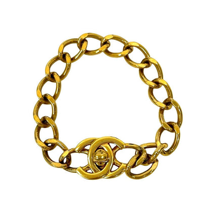 Chanel With 96P Vintage CC Logo Turnlock Motif Chain Bracelet Gold — view 4