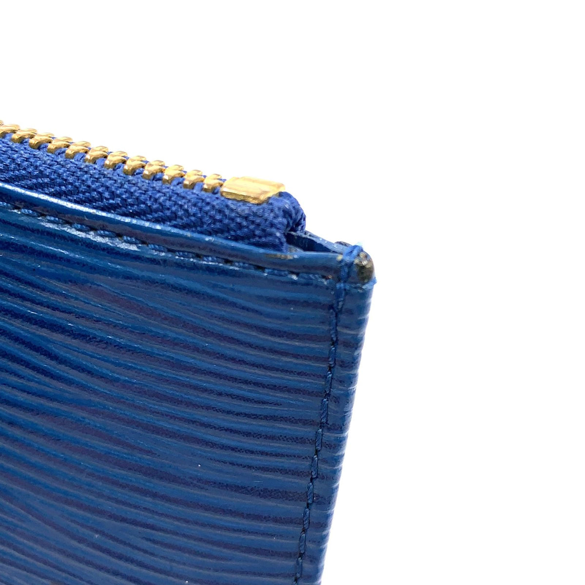 Louis Vuitton Pochette Cles Epi Leather Blue Coin Purse Gold — view 7