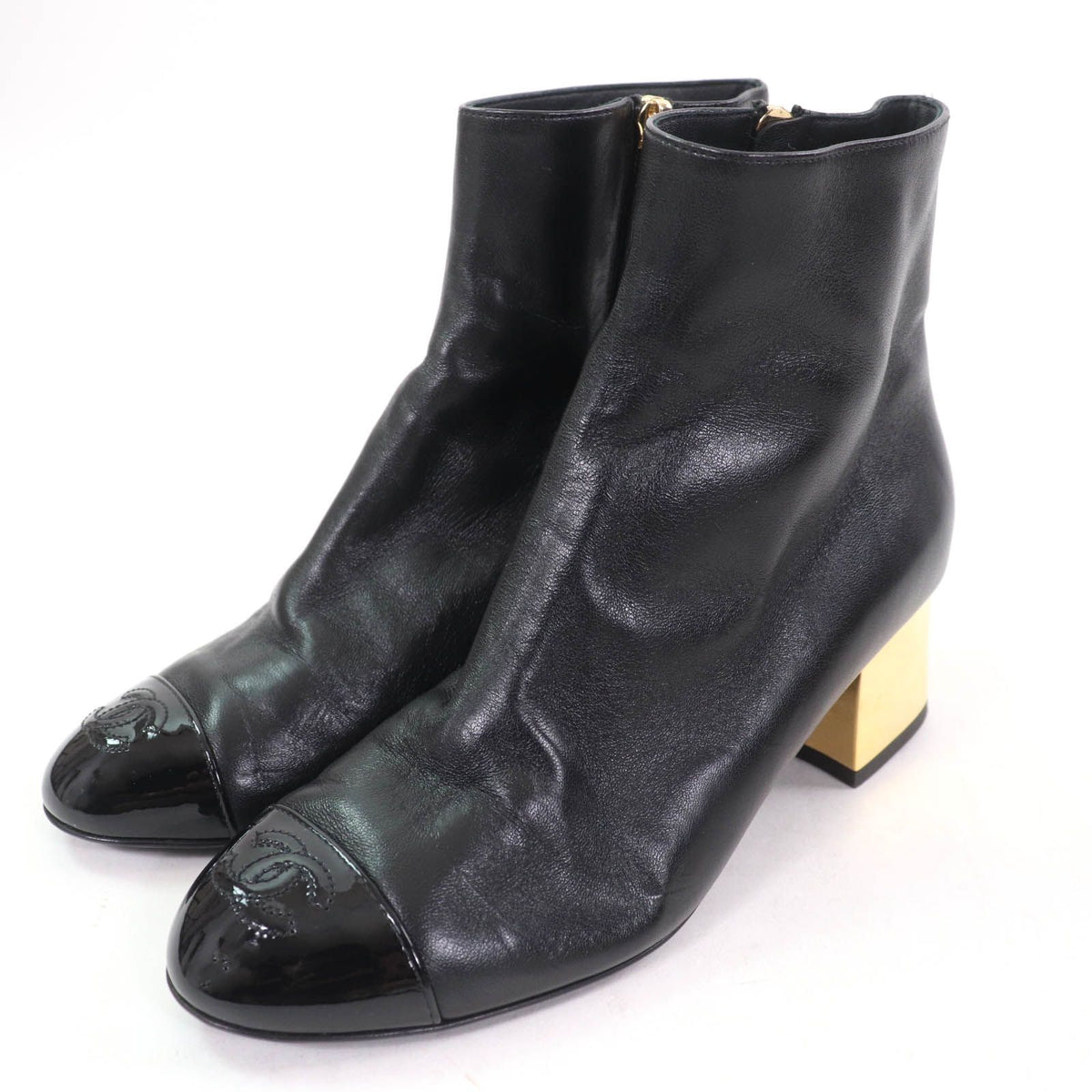 Chanel CC Logo with Design Patent Leather Quilted 2-Way Long Boots Black — view 8