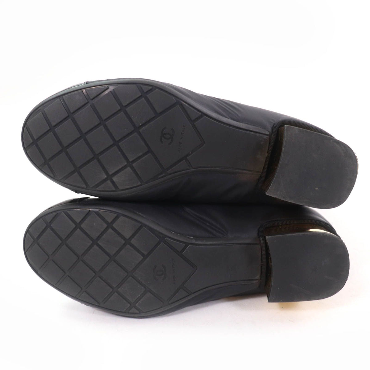 Chanel CC Logo with Design Patent Leather Quilted 2-Way Long Boots Black — view 6