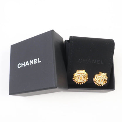 Chanel CC Logo Rhinestone Shell Design Earrings Gold — view 2