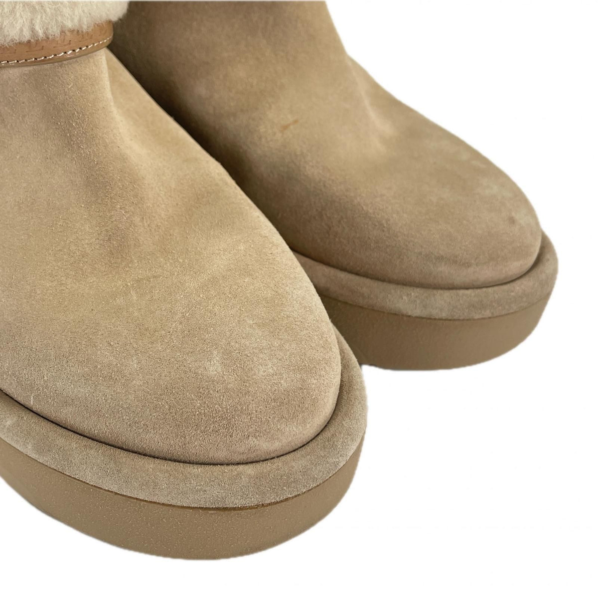 Louis Vuitton Aspen Line Shearling Belt Design Short Boots Beige — view 4