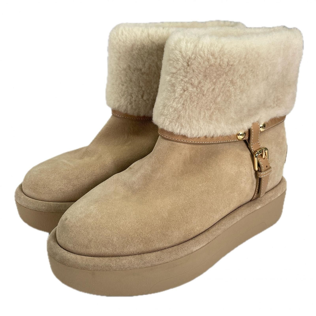 Louis Vuitton Aspen Line Shearling Belt Design Short Boots Beige