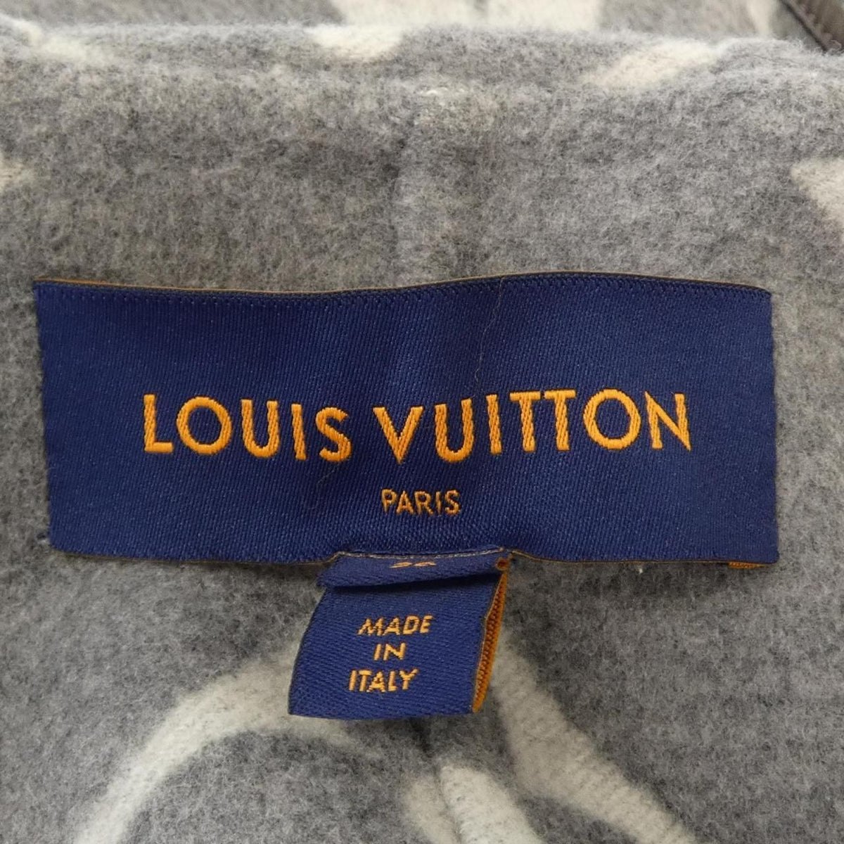 Louis Vuitton Wrap Coat — view 4