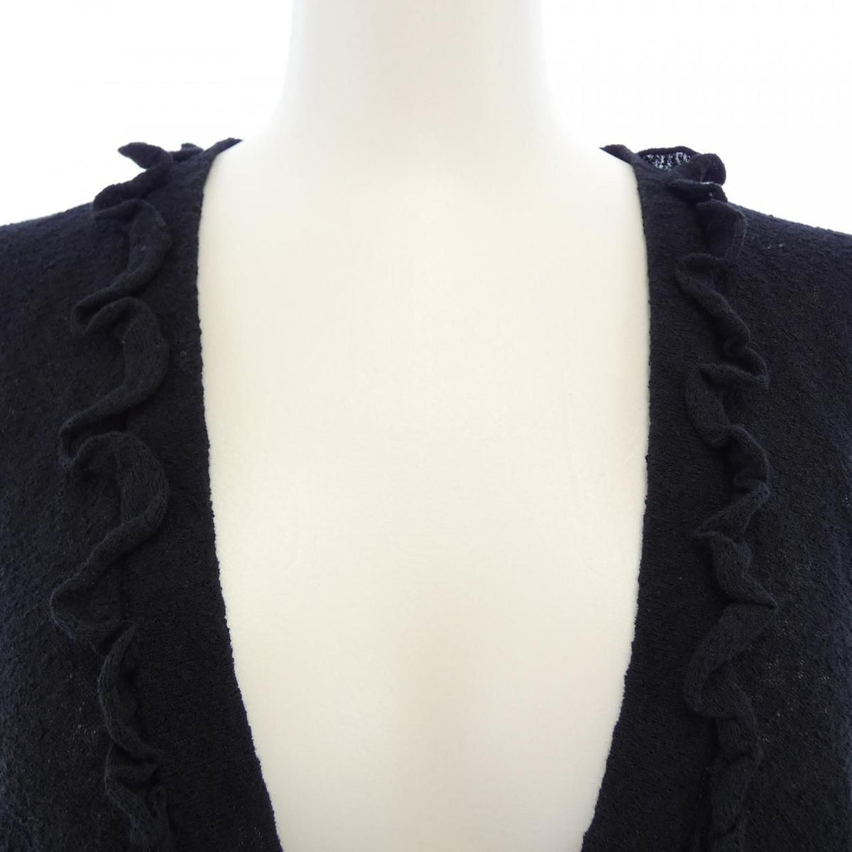 Chanel 25A Cardigan Black — view 6
