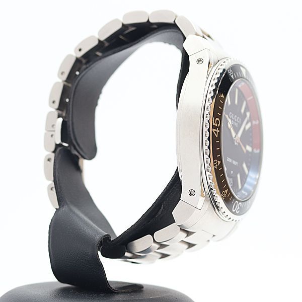 Gucci Date Black Dial Watch — view 2