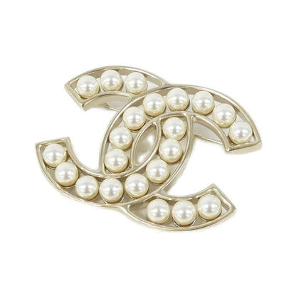 Chanel Brooch Gold