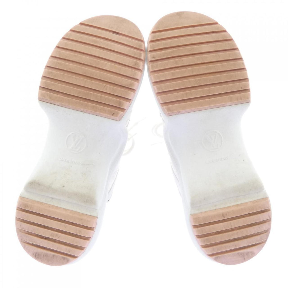 Louis Vuitton Wild at Heart Archlight Line Sneakers — view 4