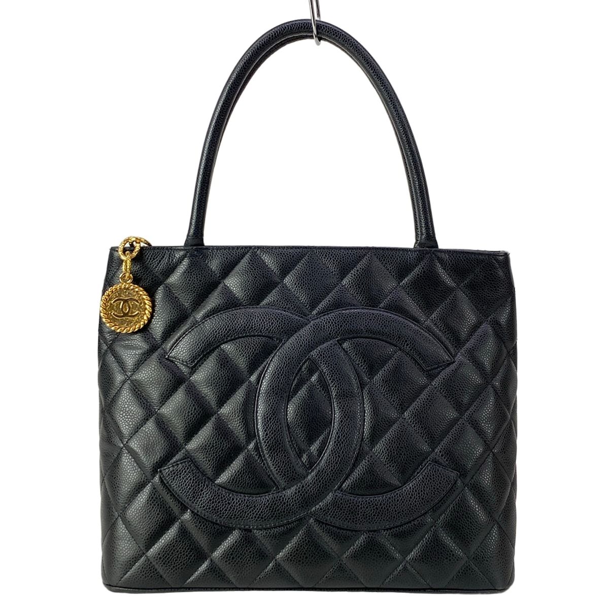 Chanel Tote Bag Reissue Black Gold