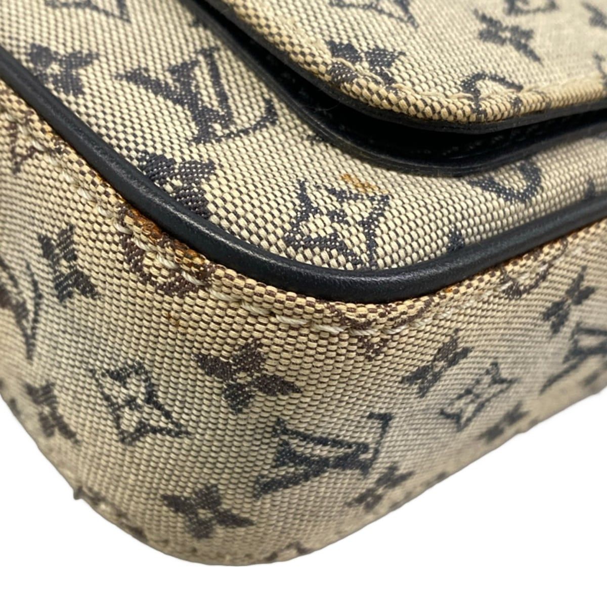 Louis Vuitton Shoulder Bag Monogram Mini Juliette MM Blue Cotton — view 6