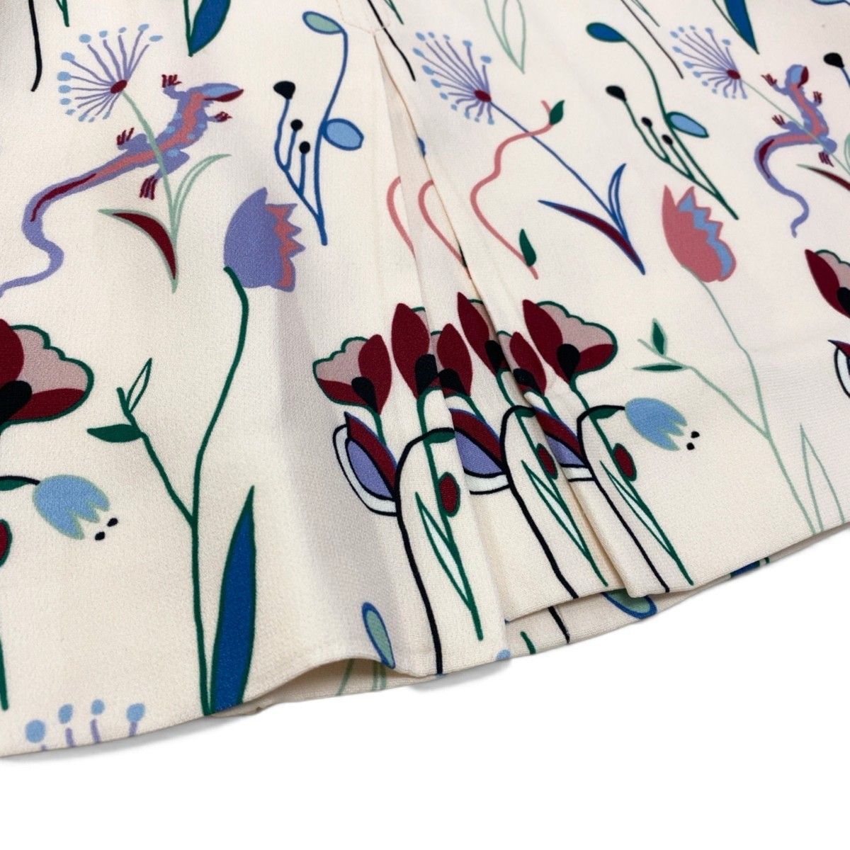 Miu Miu Flower Print Mini Skirt Baby Pink 38 — view 6