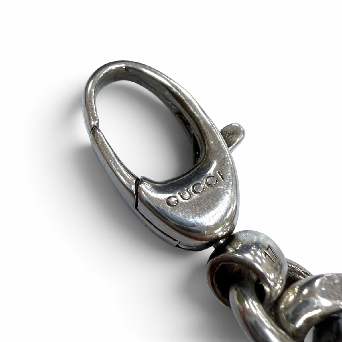 Gucci Interlocking G Bracelet Silver 17 — view 6