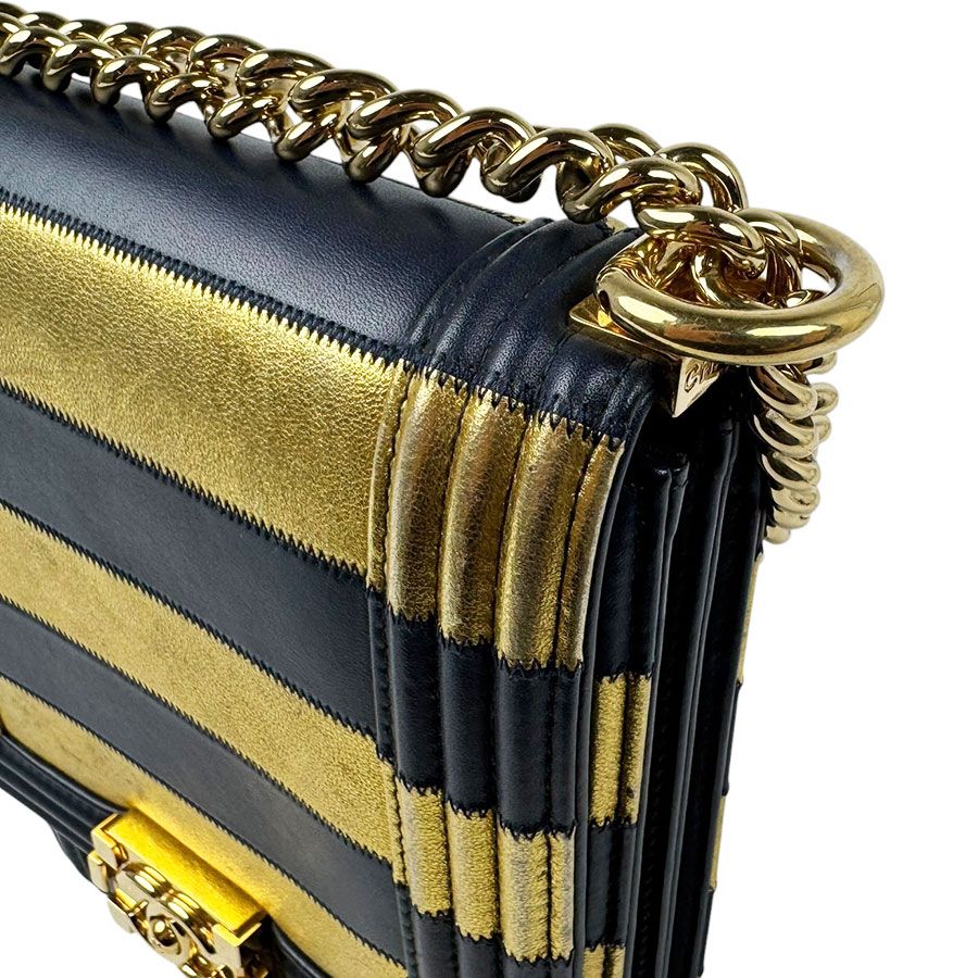 Chanel Shoulder Bag Boy North South — view 6
