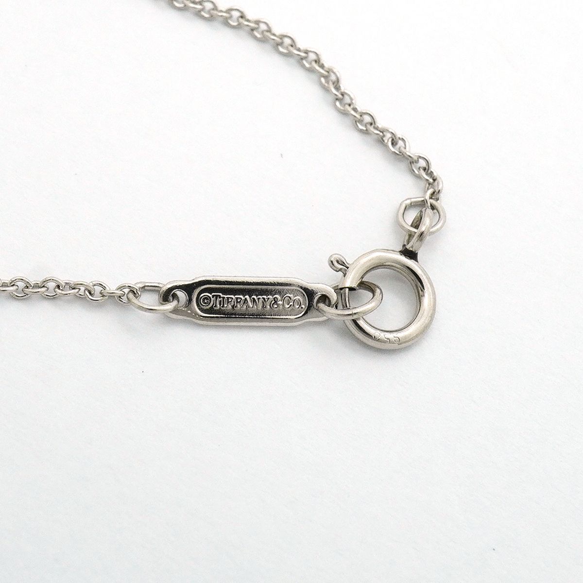 Tiffany & Co Necklace Victoria Small Platinum Diamond — view 4