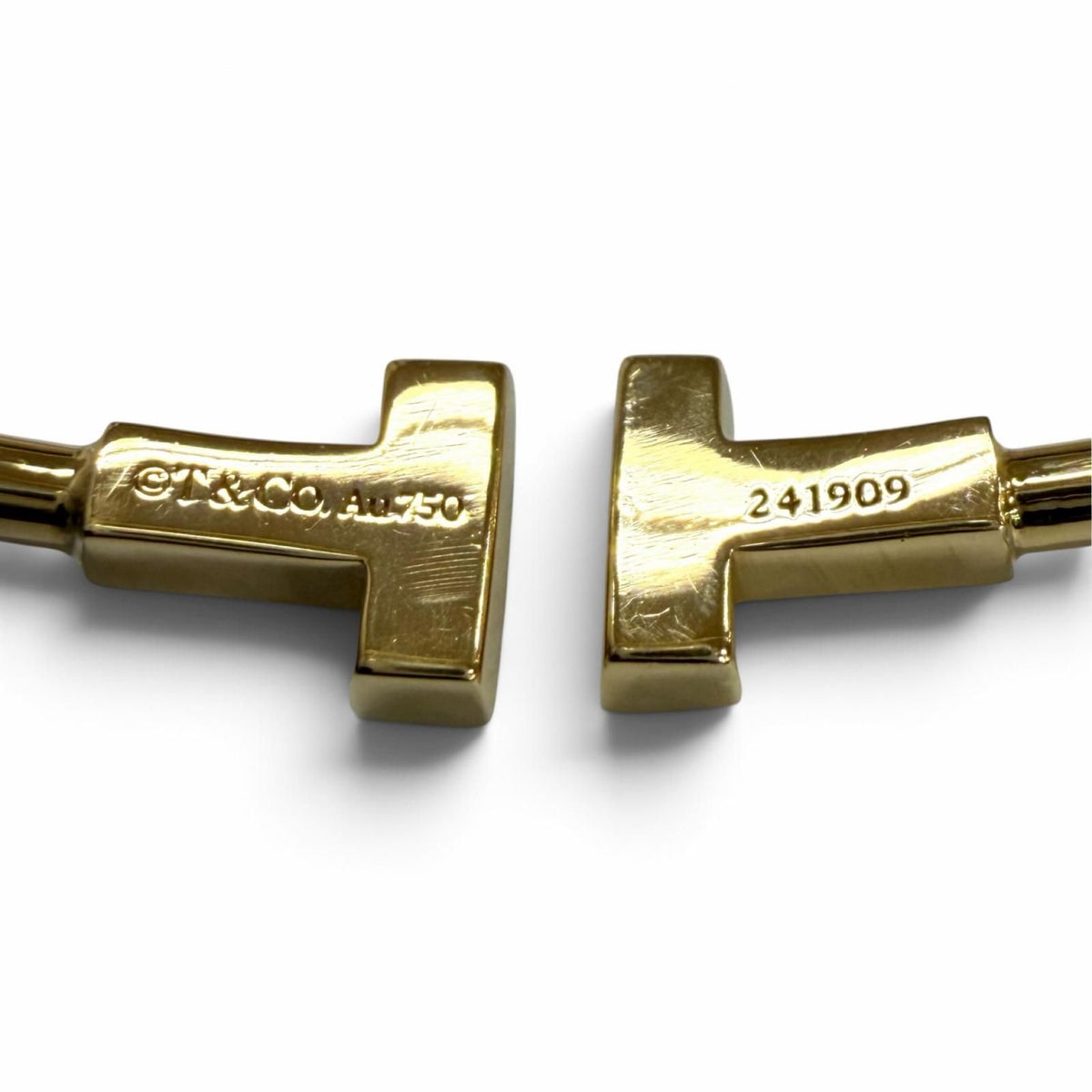 Tiffany & Co T Narrow Wire Bracelet Bangle Yellow Gold — view 6
