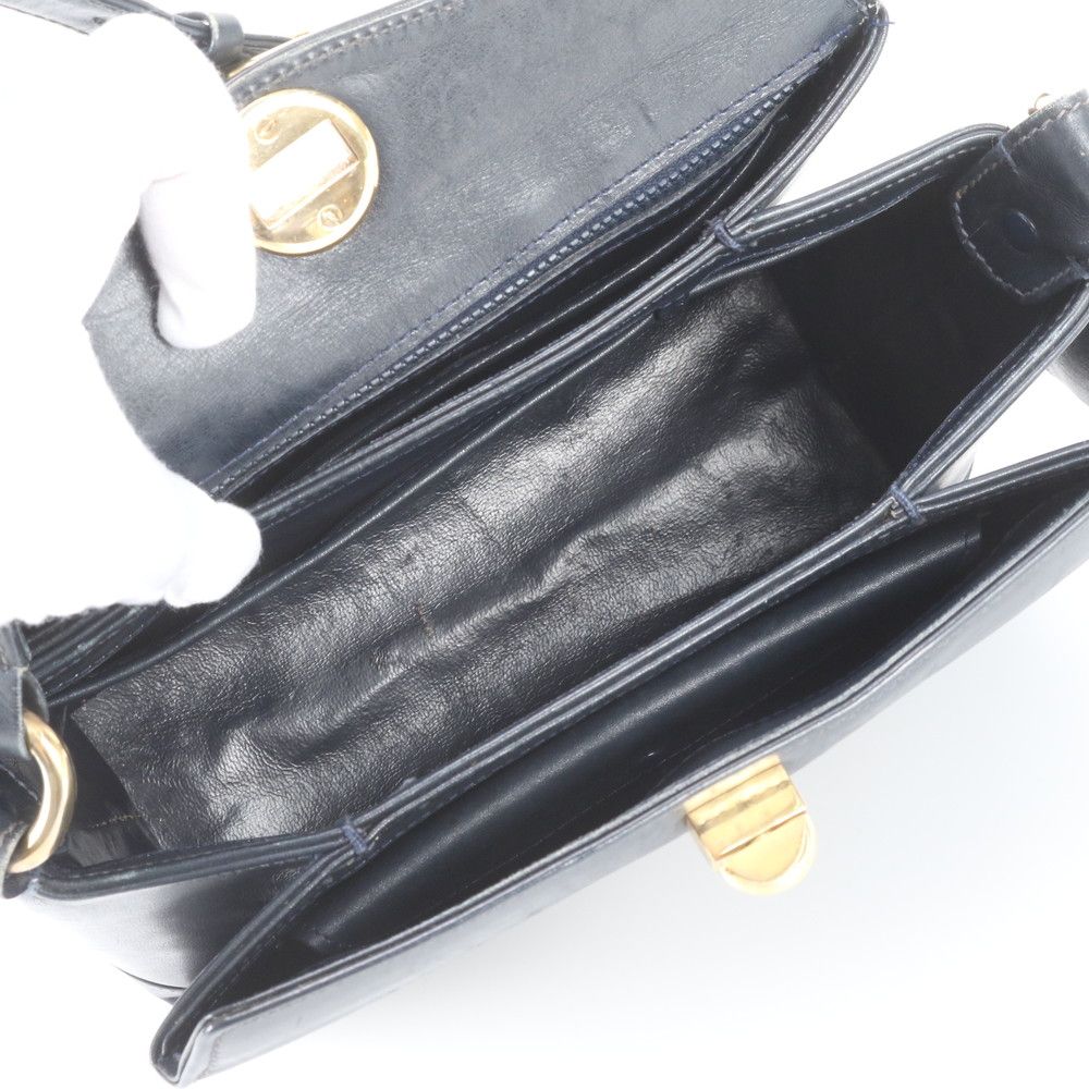 Gucci Vintage Turnlock Leather Shoulder Bag — view 7