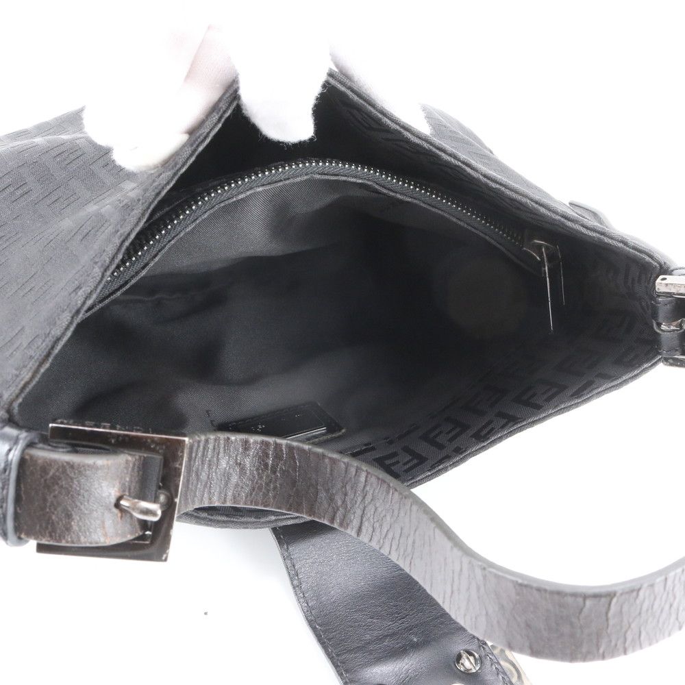 Fendi Zucchino Mamma Bucket Leather Shoulder Bag Hand Black — view 7