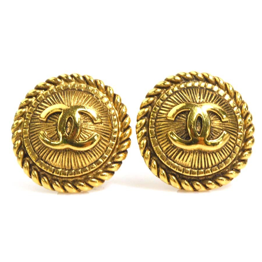 Chanel Earrings Gold