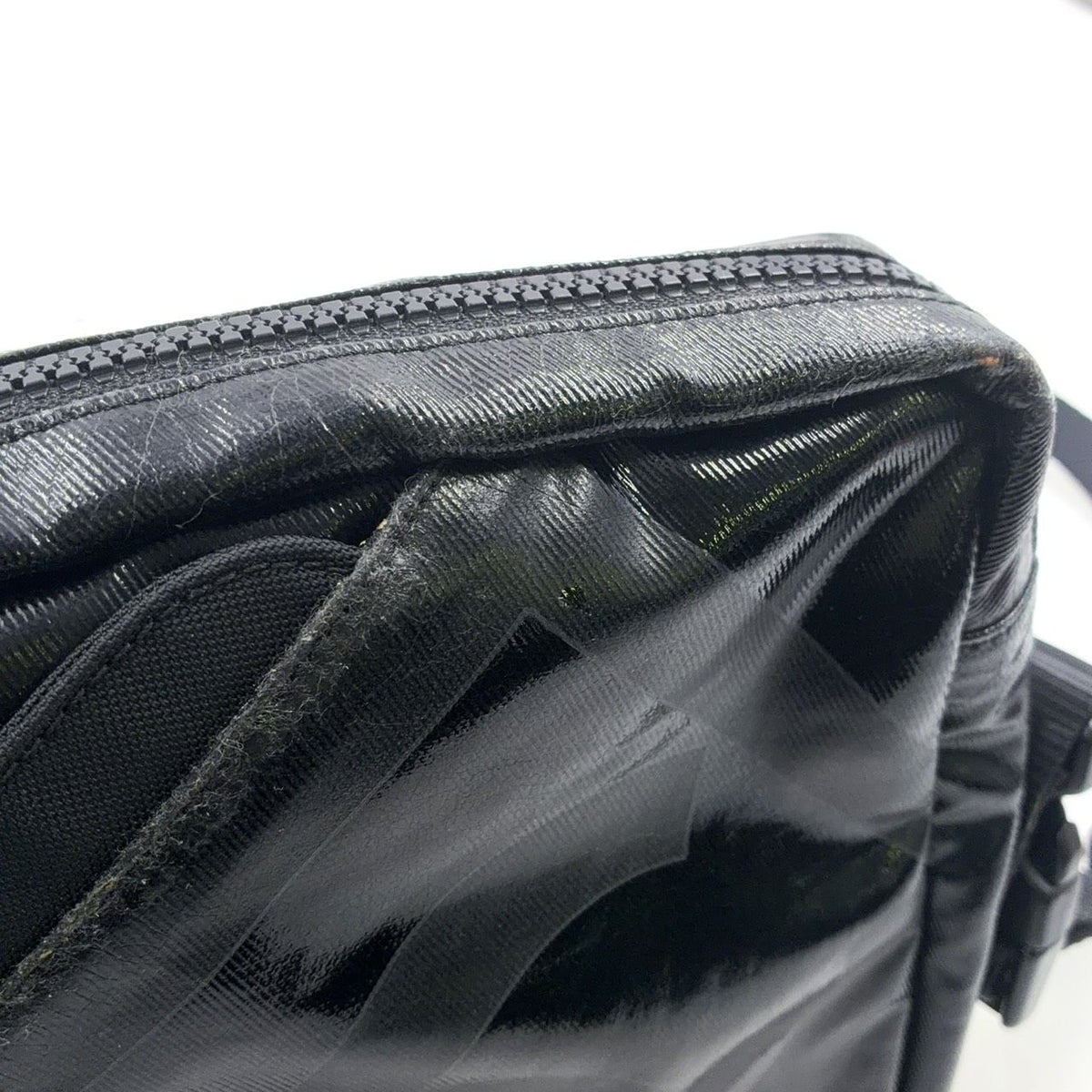 Chanel CC Logo Nylon Black Shoulder Bag Silver — view 7