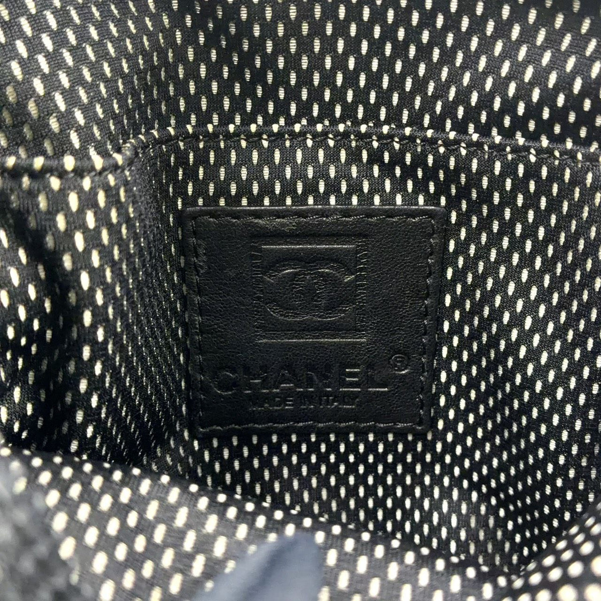 Chanel CC Logo Nylon Black Shoulder Bag Silver — view 4
