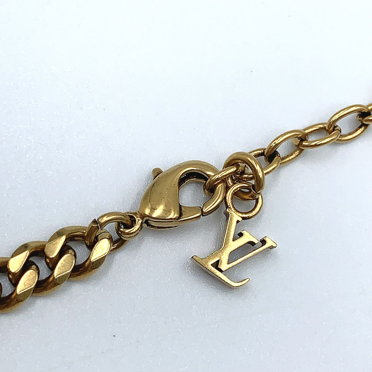 Louis Vuitton Monogram Low Metal Gold Bracelet — view 7