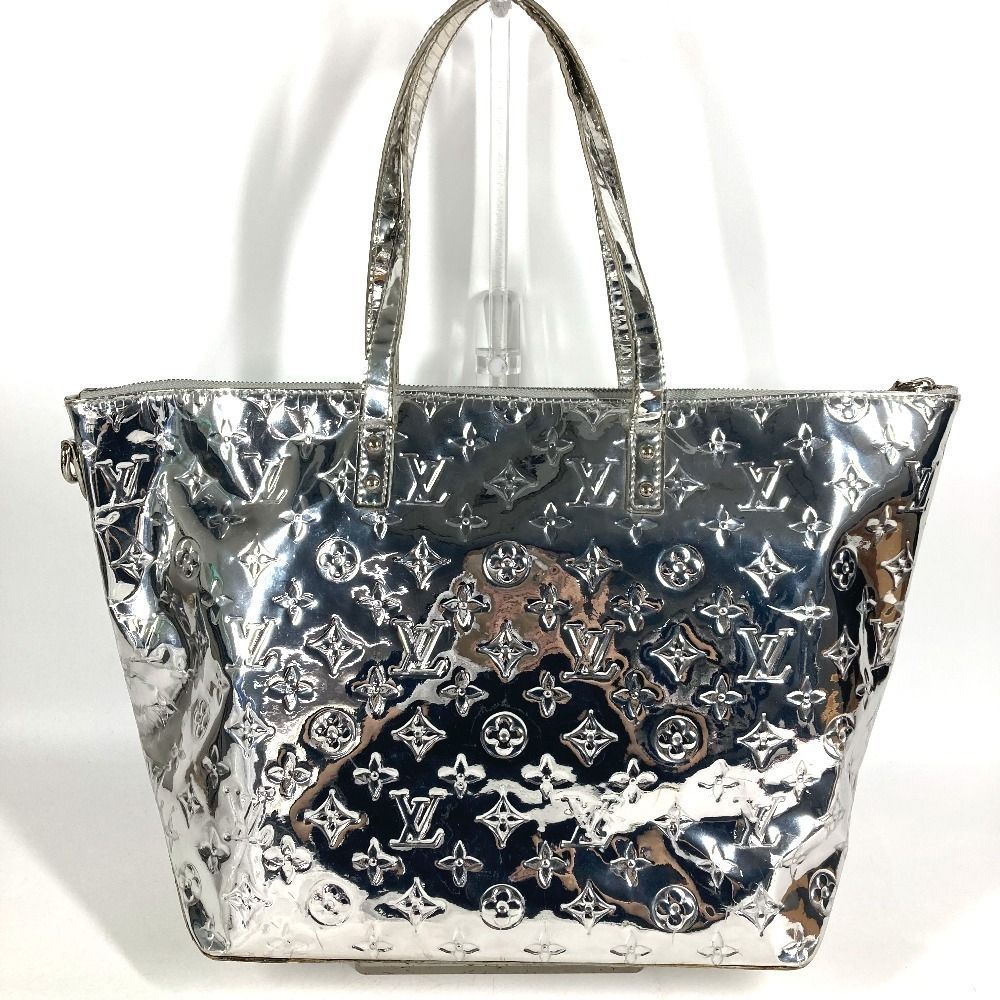 Louis Vuitton Shoulder Bag Bellevue GM Monogram Miroir Leather Argent Silver — view 2