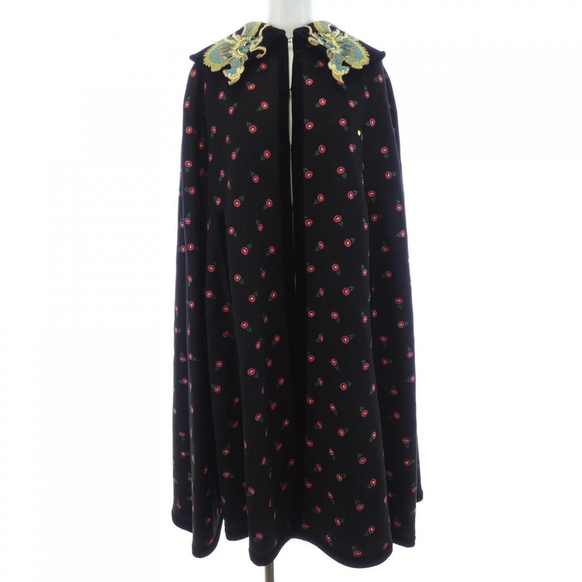 Gucci Cape Black