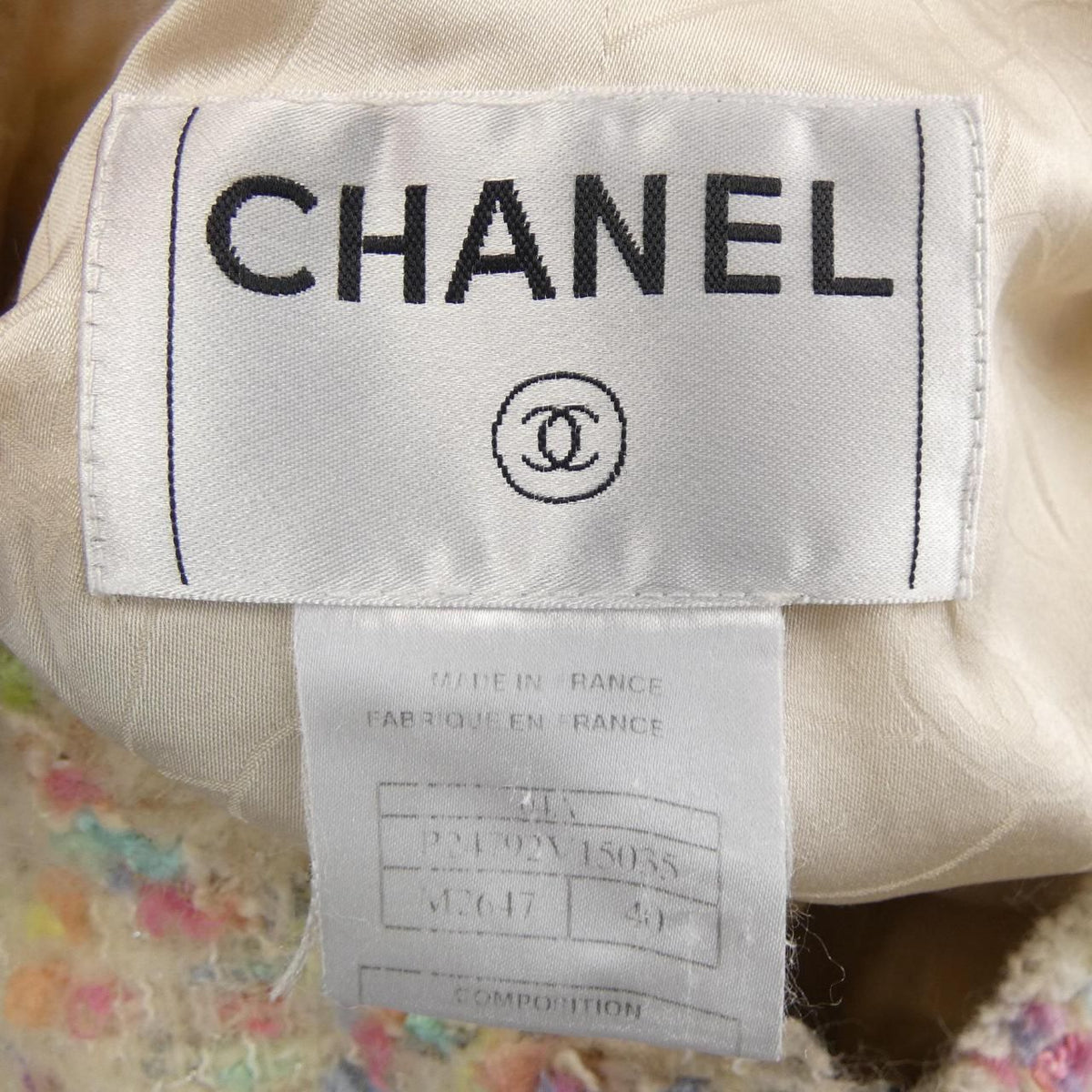 Chanel Vintage 04A Collarless Jacket — view 4