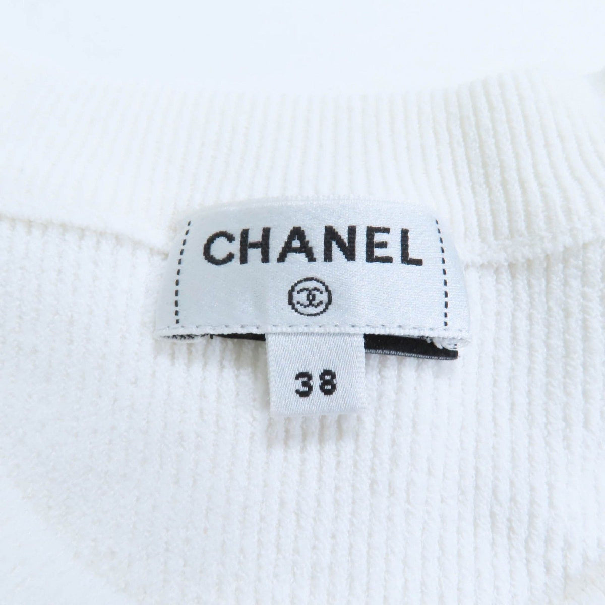 Chanel CC Logo Buttoned Glitter Long Sleeve Pullover White Gold Sweater 38 — view 6