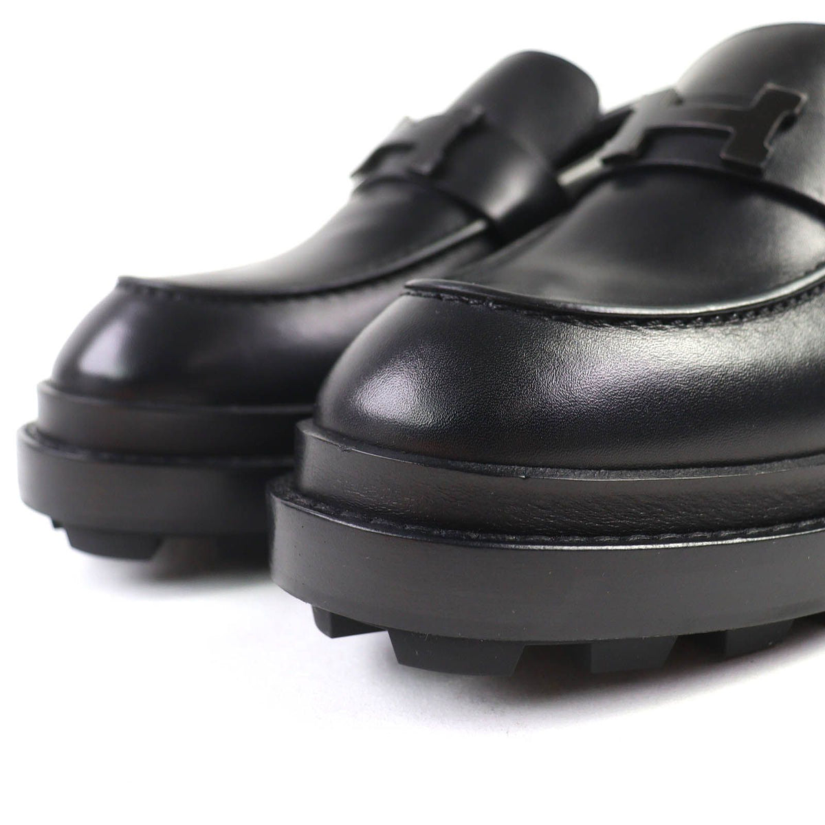 Hermes Moccasins Louvre H Logo Leather Loafers Black — view 5