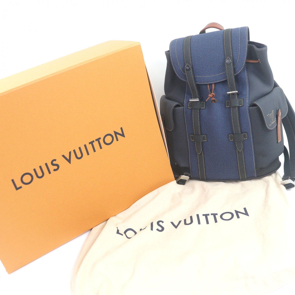 Louis Vuitton LV Fall Collection Christopher PM Taurillon Leather Backpack Blue — view 2