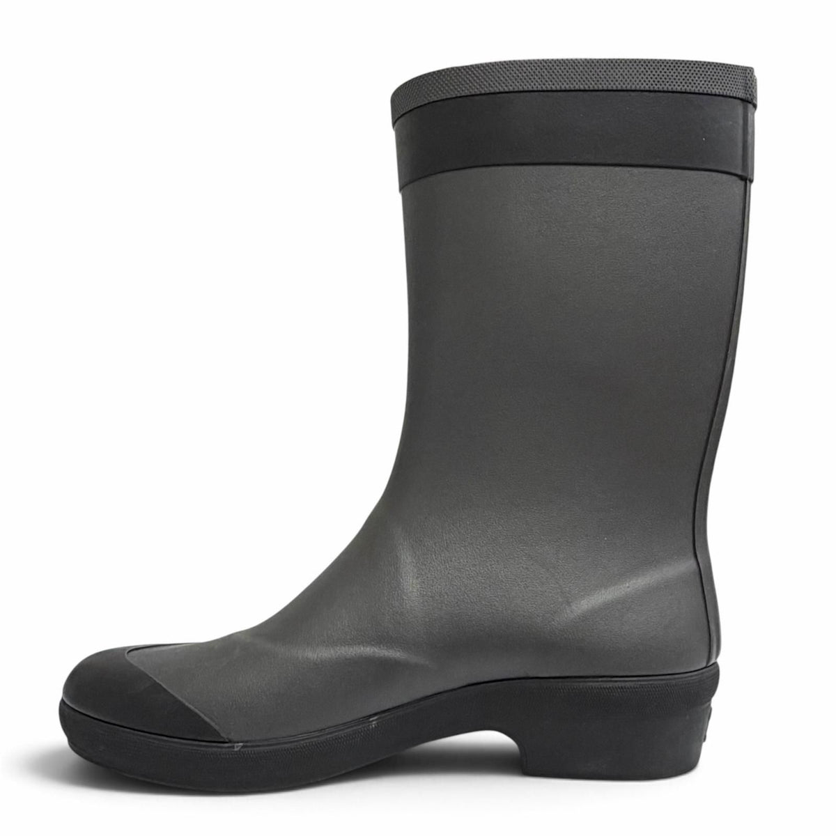Chanel Rubber CC Logo Side Rain Boots Short Black — view 6