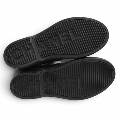 Chanel Rubber CC Logo Side Rain Boots Short Black — view 5