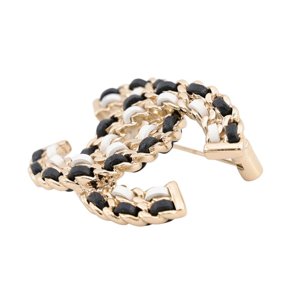 Chanel Brooch CC Logo Leather Black White — view 2