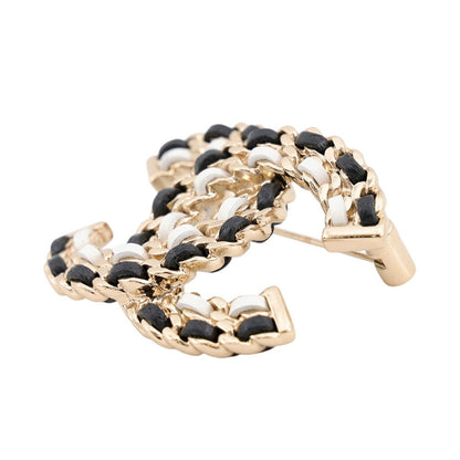 Chanel Brooch CC Logo Leather Black White — view 2