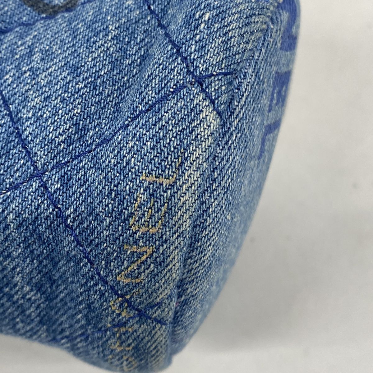 Chanel Shoulder Bag Quilted Denim Blue Champagne Gold — view 6