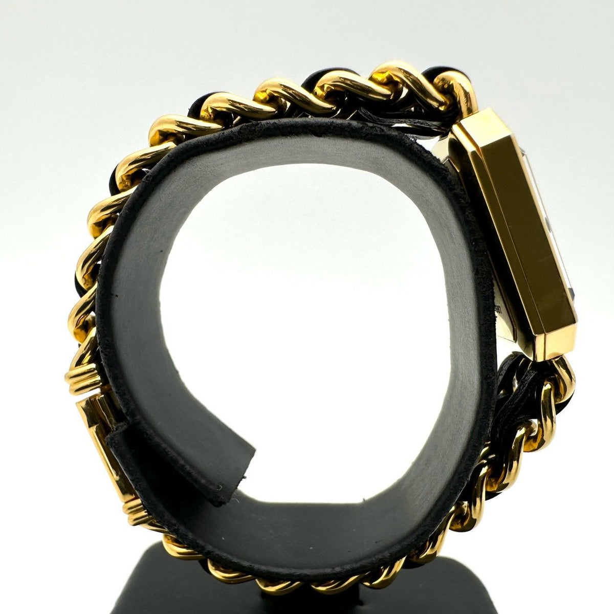 Chanel Premiere M Watch Gold Black — view 5