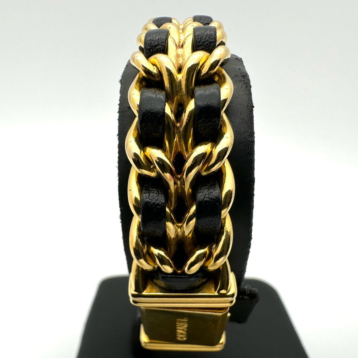 Chanel Premiere M Watch Gold Black — view 8