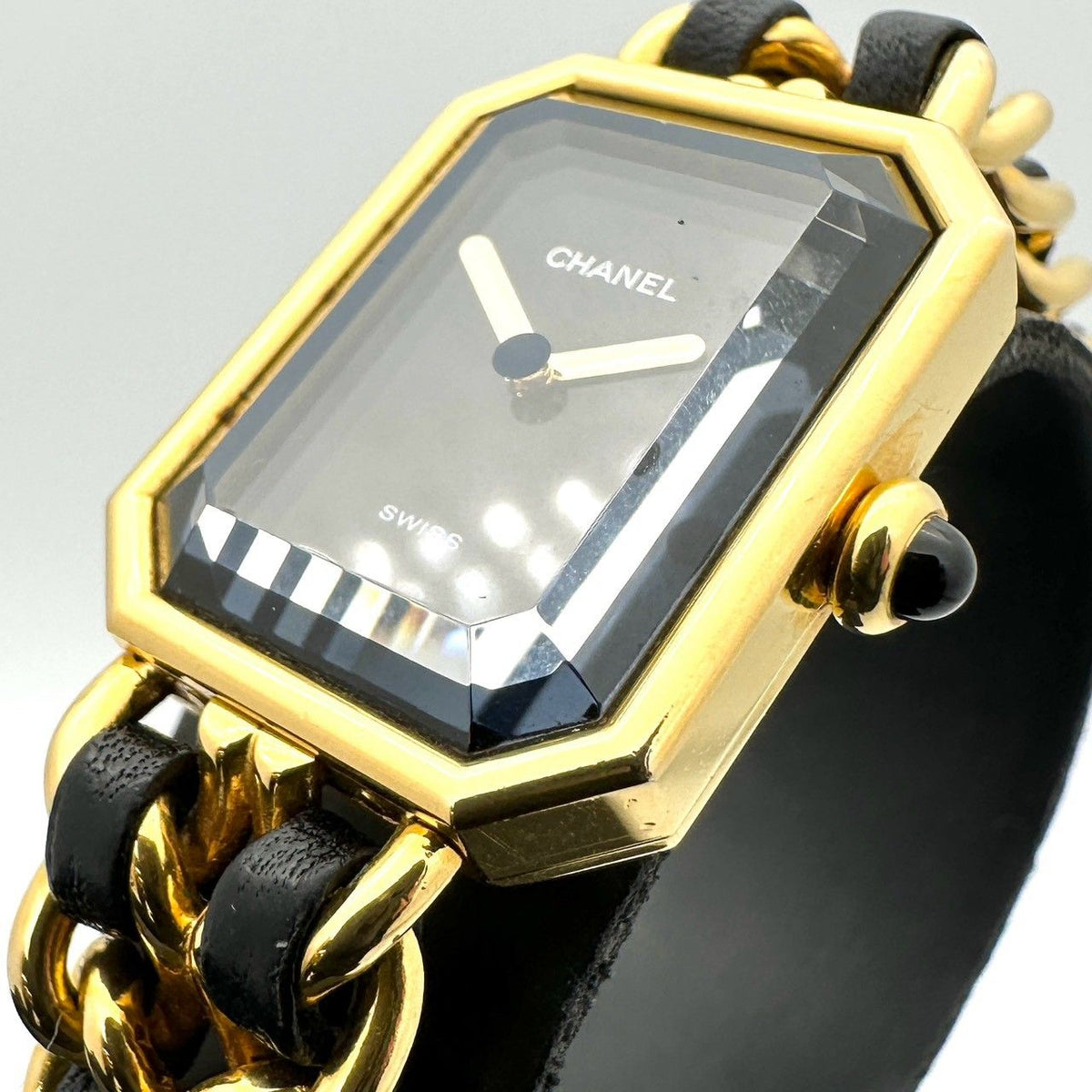 Chanel Premiere M Watch Gold Black — view 6
