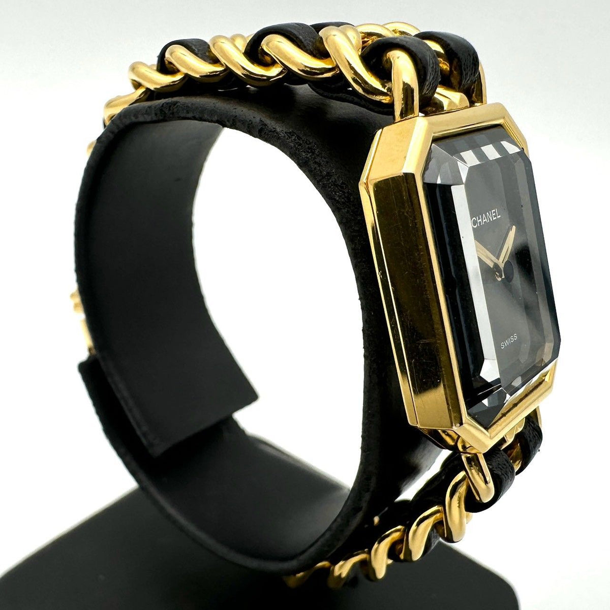 Chanel Premiere M Watch Gold Black — view 3