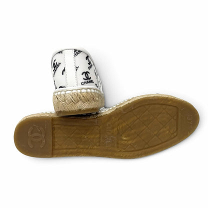 Chanel CC Logo Leather Use Mesh Espadrilles Slip-on White Black — view 7