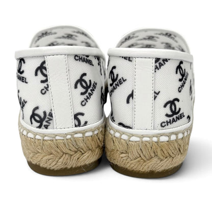 Chanel CC Logo Leather Use Mesh Espadrilles Slip-on White Black — view 4