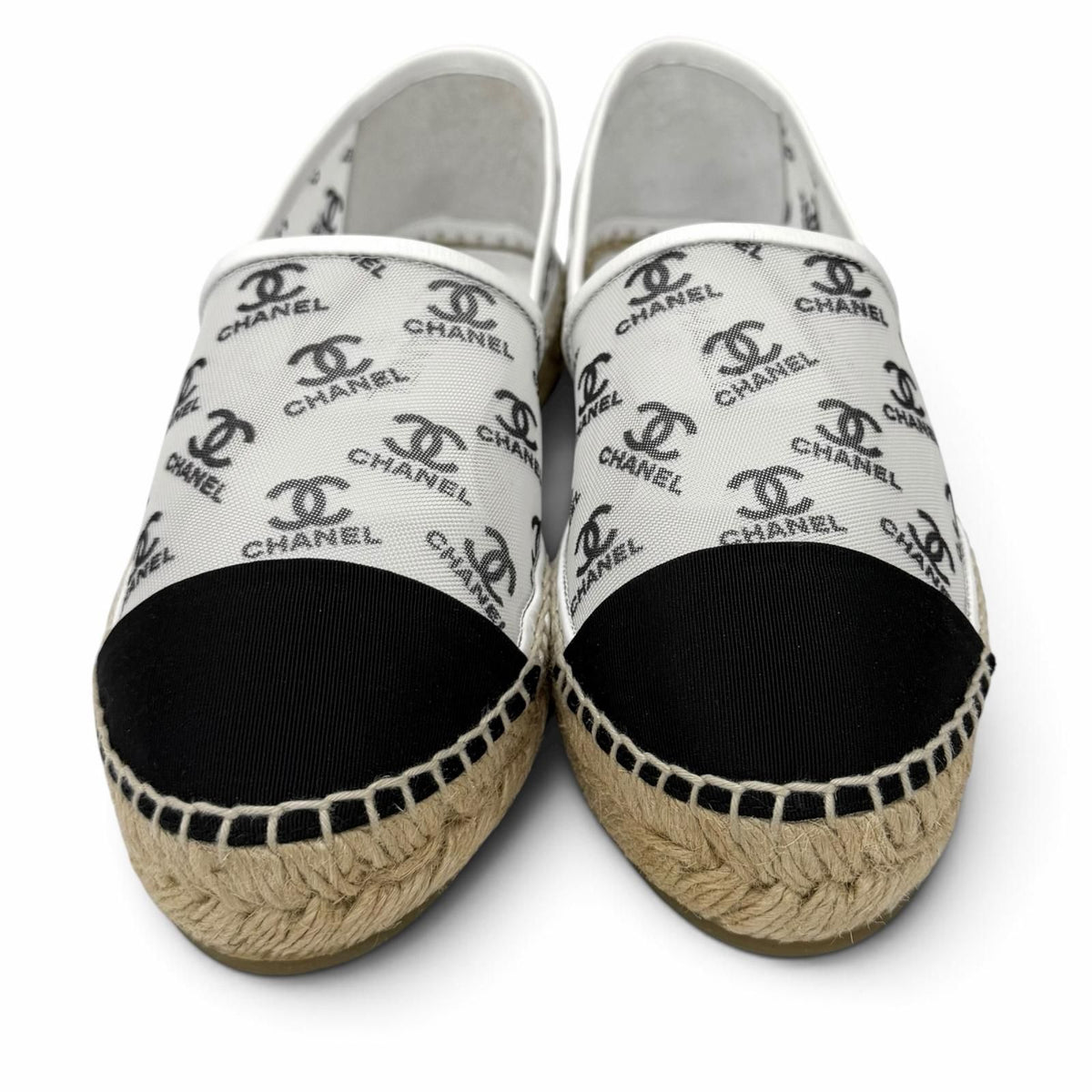Chanel CC Logo Leather Use Mesh Espadrilles Slip-on White Black — view 3