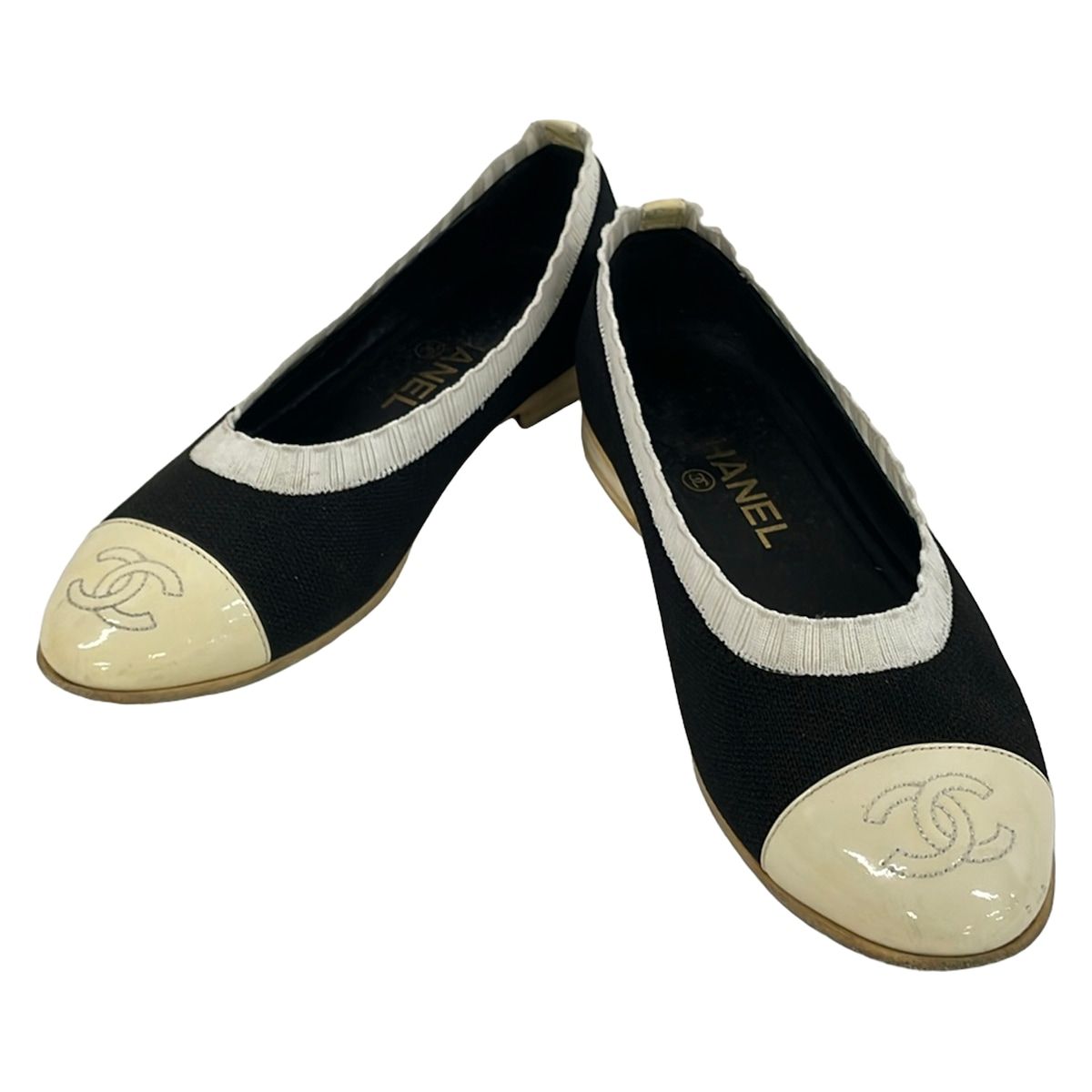 Chanel Flat Shoes Black White Ivory Knit CC Logo Leather — view 2