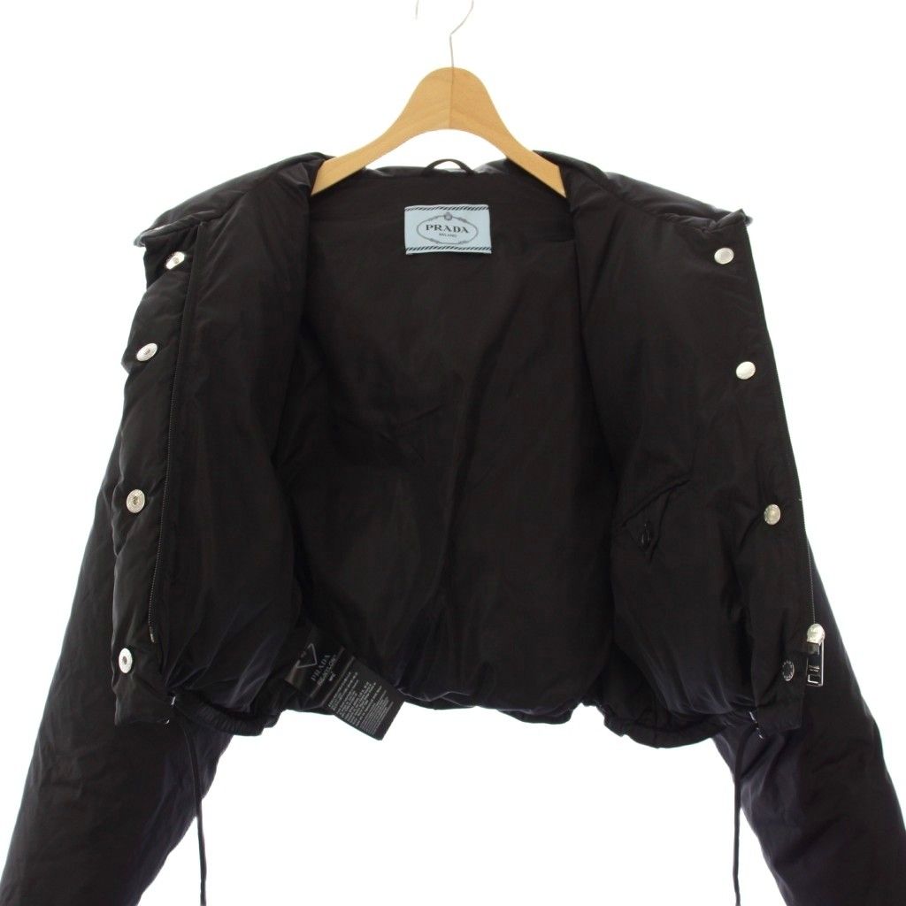Prada Re-Nylon Triangle Logo Down Jacket Cropped Length Black 40 — view 8