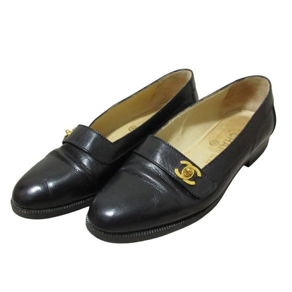 Chanel Vintage Turnlock CC Logo Leather Loafers Flat Pumps Black