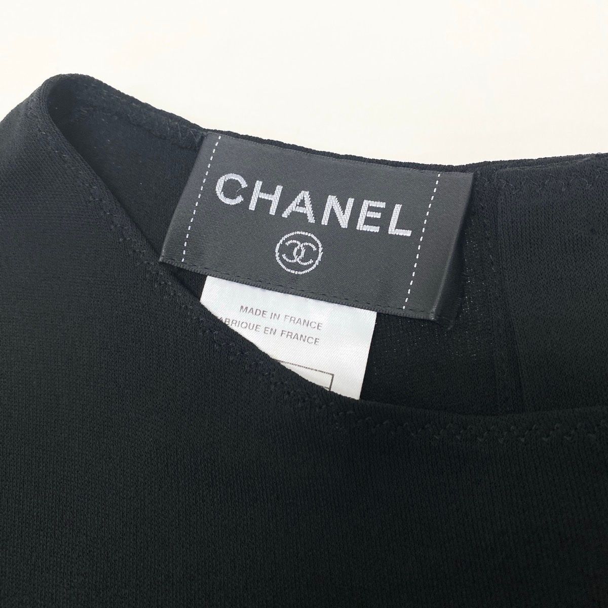 Chanel Short Sleeve Knit Sweater CC Logo Button Black Rayon 36 — view 8