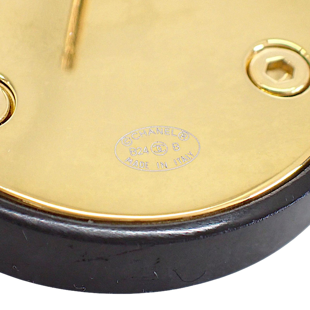 Chanel CC Round Earrings Black Gold — view 6